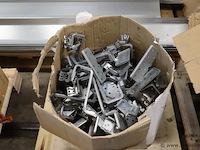 Partij bevestigingsmaterialen t.b.v. zonnepanelen - afbeelding 2 van  6