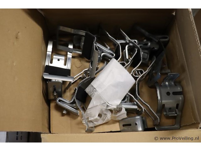 Partij bevestigingsmaterialen t.b.v. zonnepanelen - afbeelding 5 van  6