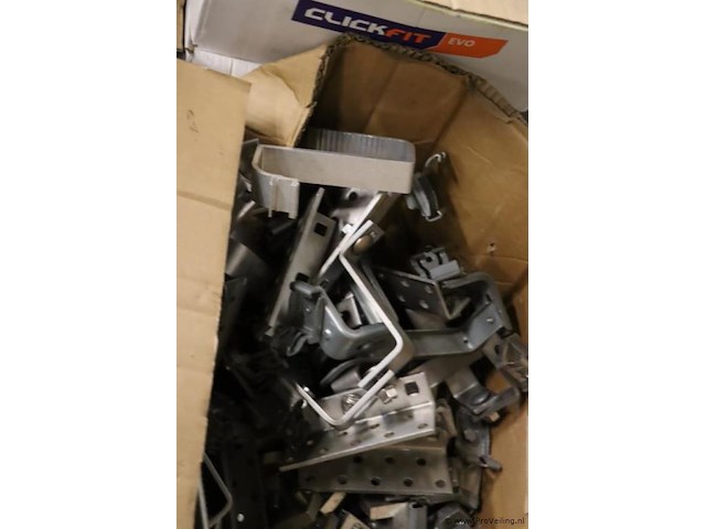 Partij bevestigingsmaterialen t.b.v. zonnepanelen - afbeelding 5 van  9