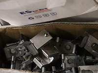 Partij bevestigingsmaterialen t.b.v. zonnepanelen - afbeelding 6 van  9