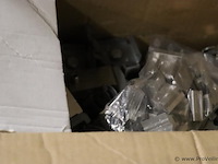 Partij bevestigingsmaterialen t.b.v. zonnepanelen - afbeelding 7 van  9
