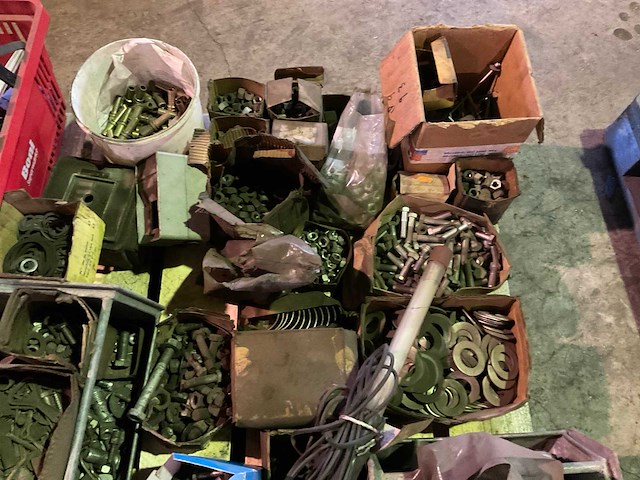 Partij bevestigingsmaterialen - afbeelding 2 van  5