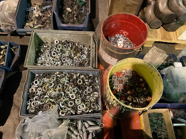 Partij bevestigingsmaterialen - afbeelding 2 van  3