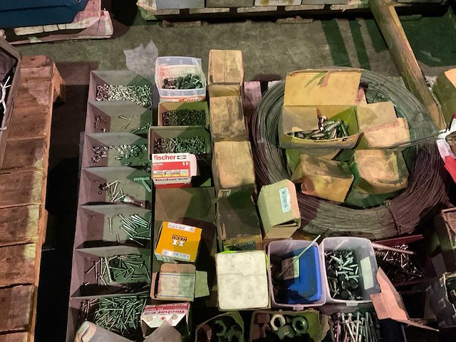 Partij bevestigingsmaterialen - afbeelding 3 van  5