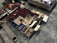 Partij bevestigingsmaterialen - afbeelding 1 van  4