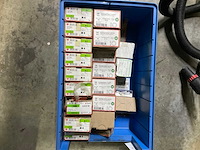 Partij bevestigingsmaterialen - afbeelding 1 van  3