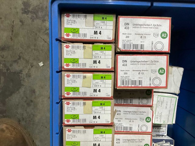 Partij bevestigingsmaterialen - afbeelding 3 van  3