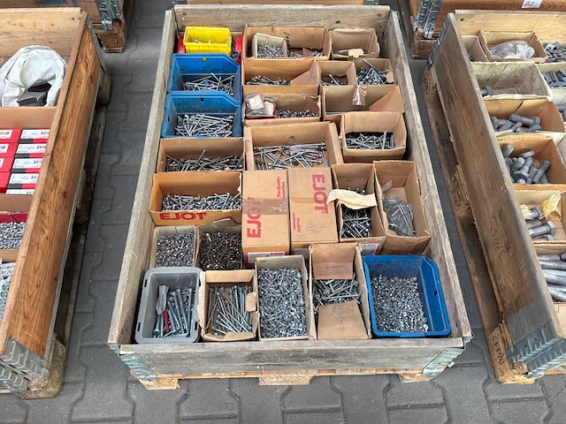 Partij bevestigingsmaterialen - afbeelding 2 van  6