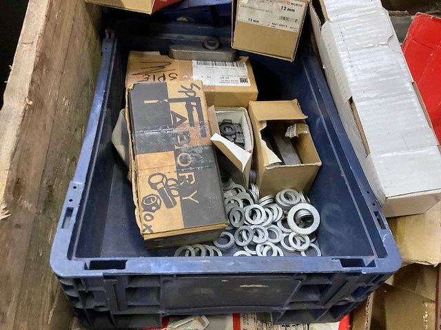 Partij bevestigingsmaterialen - afbeelding 4 van  10