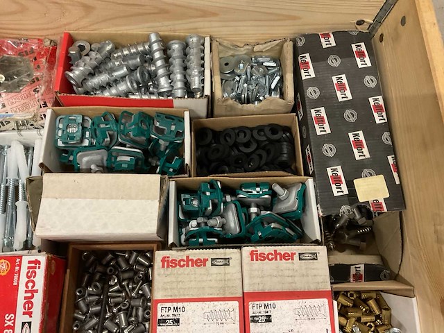 Partij bevestigingsmaterialen - afbeelding 10 van  10