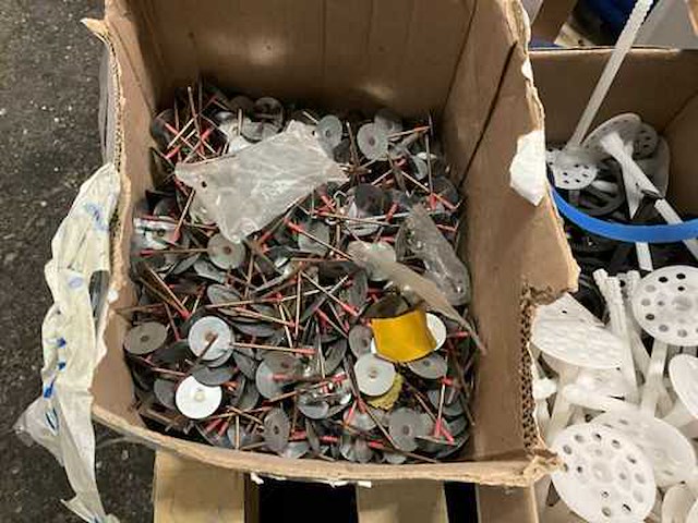 Partij bevestigingsmaterialen - afbeelding 2 van  2