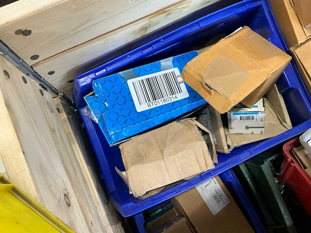 Partij bevestigingsmaterialen - afbeelding 7 van  8