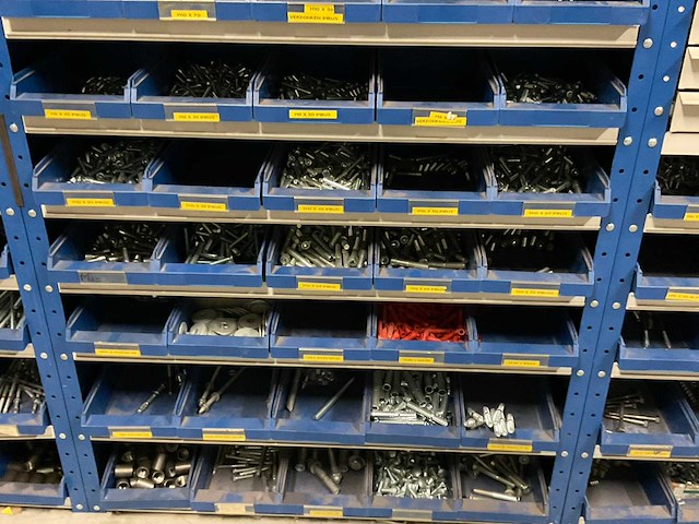 Partij bevestigingsmaterialen - afbeelding 16 van  17