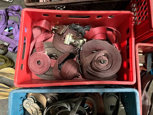 Partij bevestigingsmiddelen en toebehoren - afbeelding 3 van  6