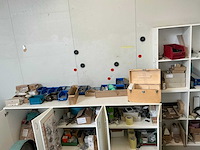 Partij bevestigingsmiddelen, sluitwerk - afbeelding 1 van  10