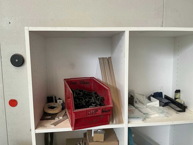 Partij bevestigingsmiddelen, sluitwerk - afbeelding 7 van  10