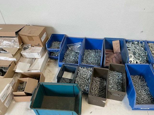 Partij bevestigingsmiddelen, sluitwerk - afbeelding 10 van  10