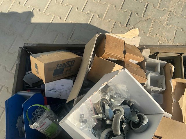 Partij bevestigingsmiddelen - afbeelding 4 van  6