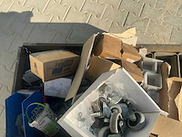 Partij bevestigingsmiddelen - afbeelding 4 van  6