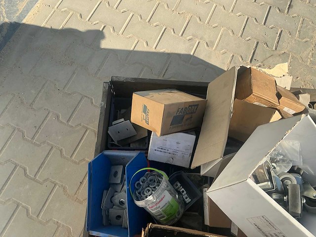 Partij bevestigingsmiddelen - afbeelding 5 van  6