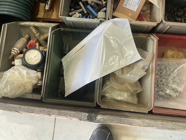 Partij bevestigingsmiddelen - afbeelding 6 van  7