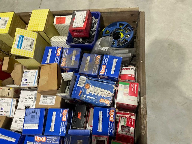 Partij bevestigingsmiddelen - afbeelding 8 van  8