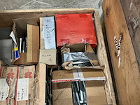 Partij bevestigingsmiddelen - afbeelding 4 van  5