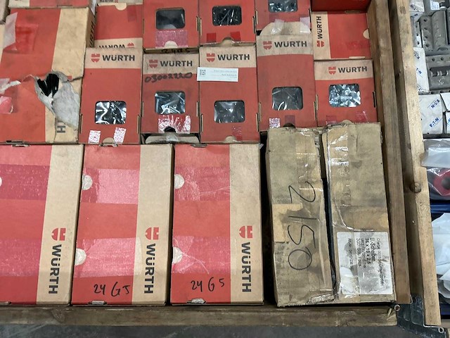 Partij bevestigingsmiddelen - afbeelding 2 van  6