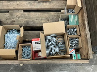 Partij bevestigingsmiddelen - afbeelding 2 van  5