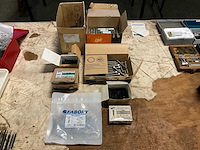 Partij bevestigins materiaal - afbeelding 1 van  9