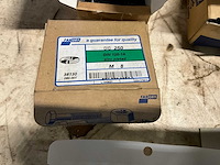 Partij bevestigins materiaal - afbeelding 6 van  9