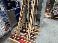 Partij bezems - afbeelding 1 van  3