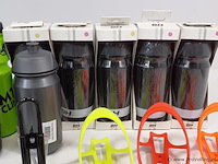Partij bidons en bidonhouders o.a. flycage, monkey link en bh - afbeelding 6 van  6