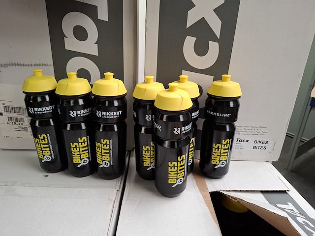 Partij bidons met opdruk - afbeelding 3 van  4