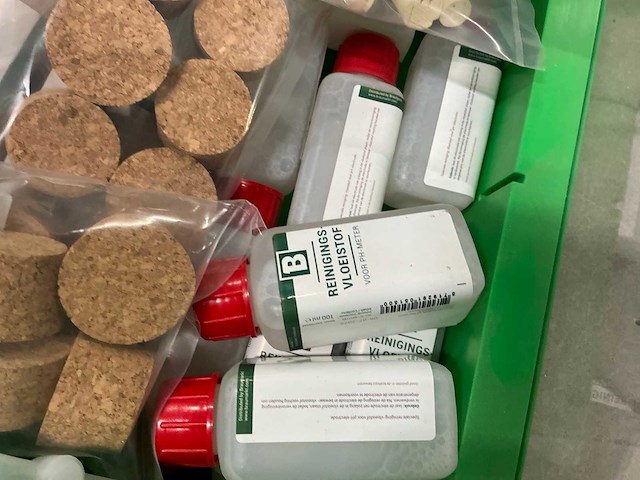 Partij bierbrouwerij benodigdheden - afbeelding 7 van  24