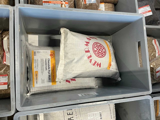 Partij bierbrouwerij benodigdheden - afbeelding 2 van  31