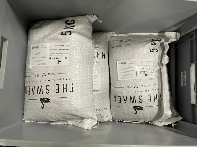 Partij bierbrouwerij benodigdheden - afbeelding 8 van  32