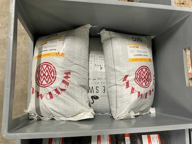 Partij bierbrouwerij benodigdheden - afbeelding 31 van  32