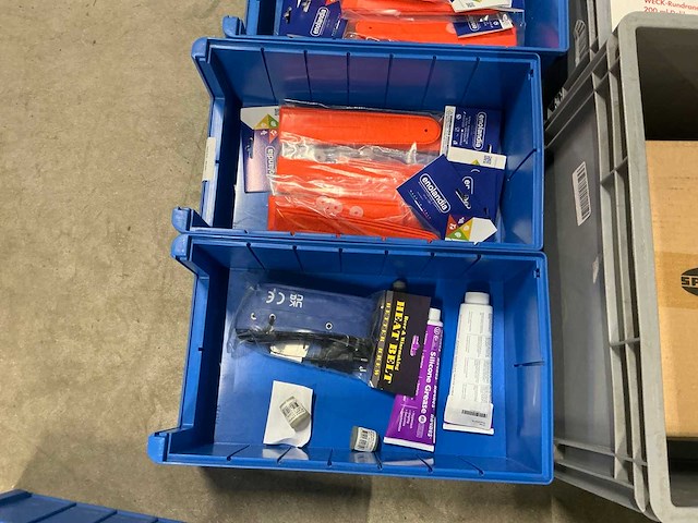 Partij bierbrouwerij benodigdheden - afbeelding 2 van  23