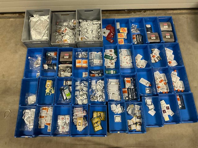 Partij bierbrouwerij benodigdheden - afbeelding 1 van  18