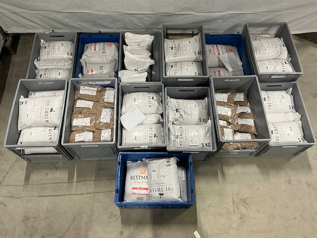 Partij bierbrouwerij benodigdheden - afbeelding 1 van  18