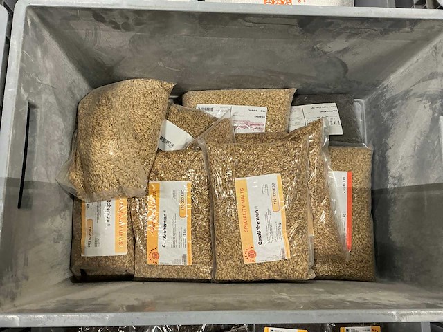 Partij bierbrouwerij benodigdheden - afbeelding 3 van  21