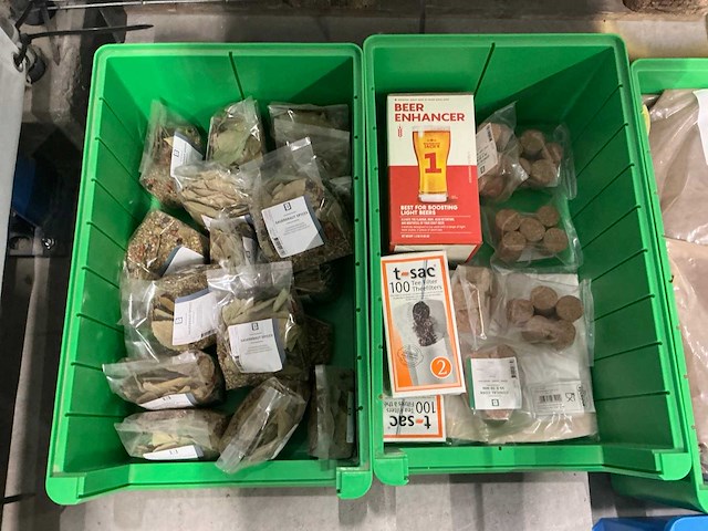 Partij bierbrouwerij benodigdheden - afbeelding 1 van  6