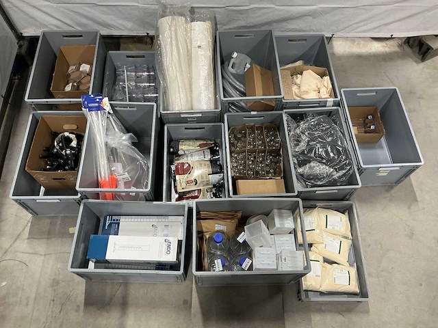 Partij bierbrouwerij benodigdheden - afbeelding 1 van  17