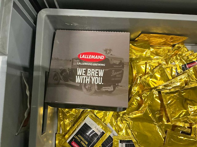 Partij bierbrouwerij benodigdheden - afbeelding 15 van  24