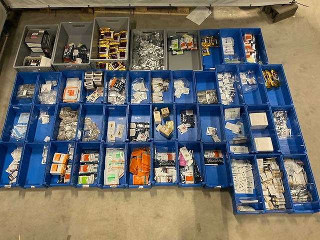 Partij bierbrouwerij benodigdheden - afbeelding 1 van  29