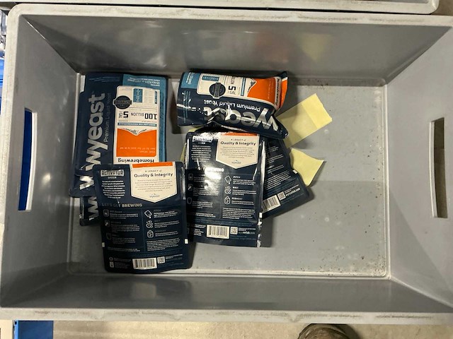 Partij bierbrouwerij benodigdheden - afbeelding 29 van  29