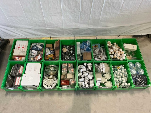 Partij bierbrouwerij benodigdheden - afbeelding 1 van  18