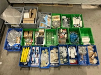 Partij bierbrouwerij benodigdheden - afbeelding 1 van  16