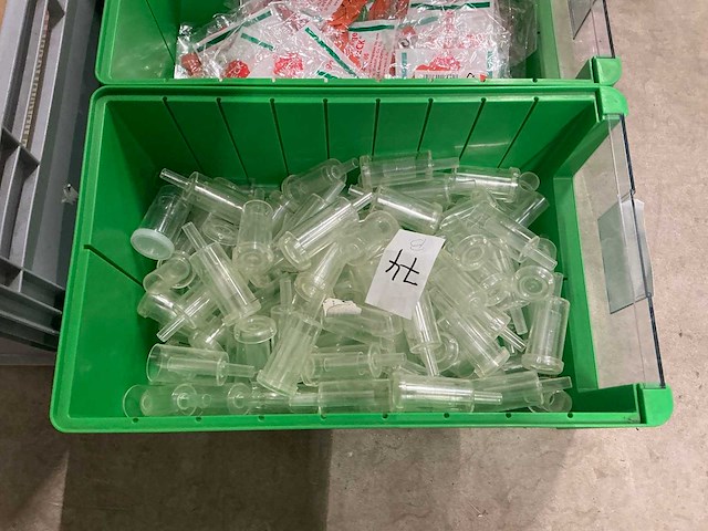 Partij bierbrouwerij benodigdheden - afbeelding 2 van  20
